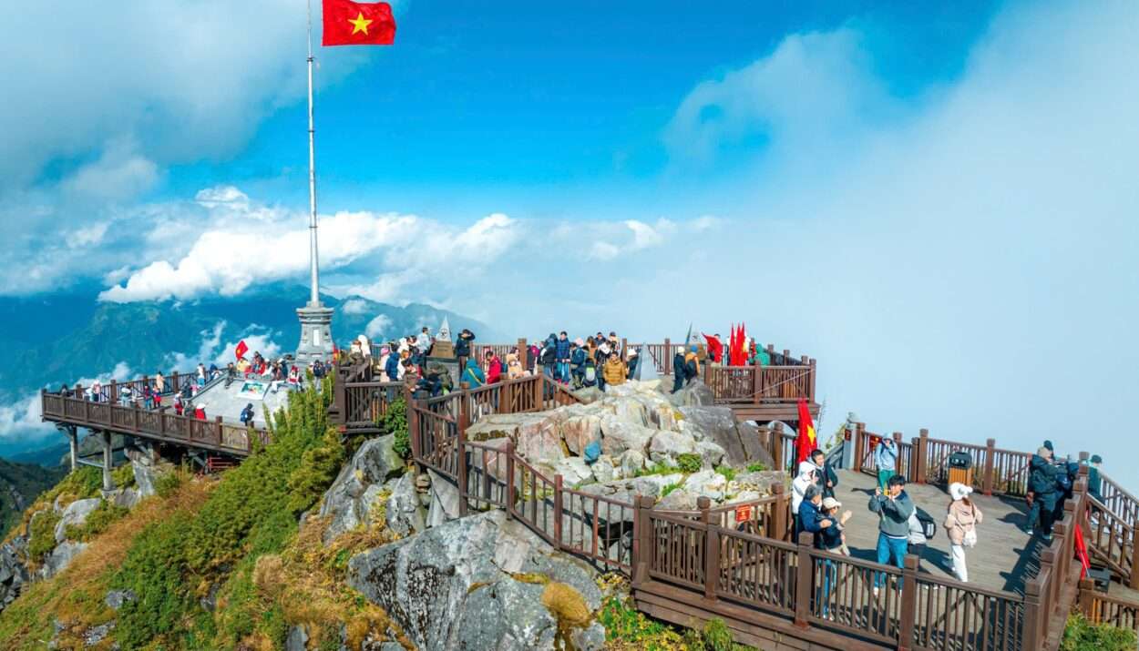 c77d524a-fansipan-sapa-2119385-1250x715-1