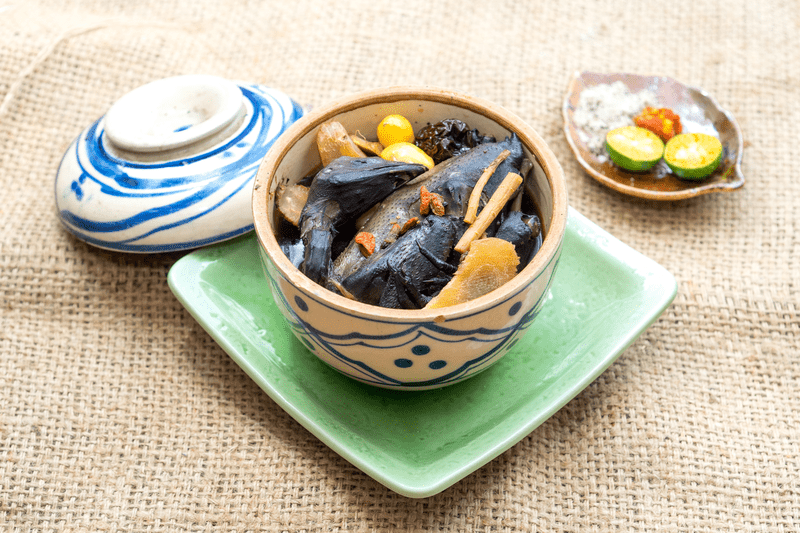 image4-1 Ga Den (Black Chicken)