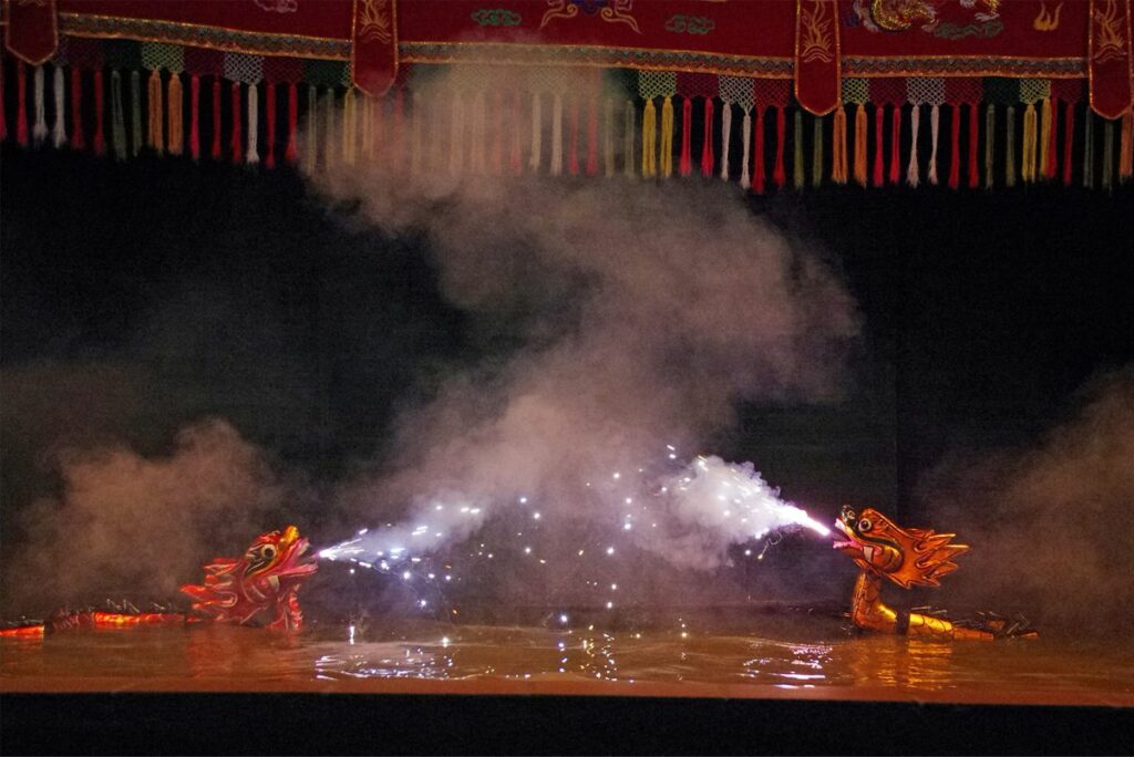 water-puppet-show-hanoi-3-1024x684-1 Water Puppet show in Hanoi